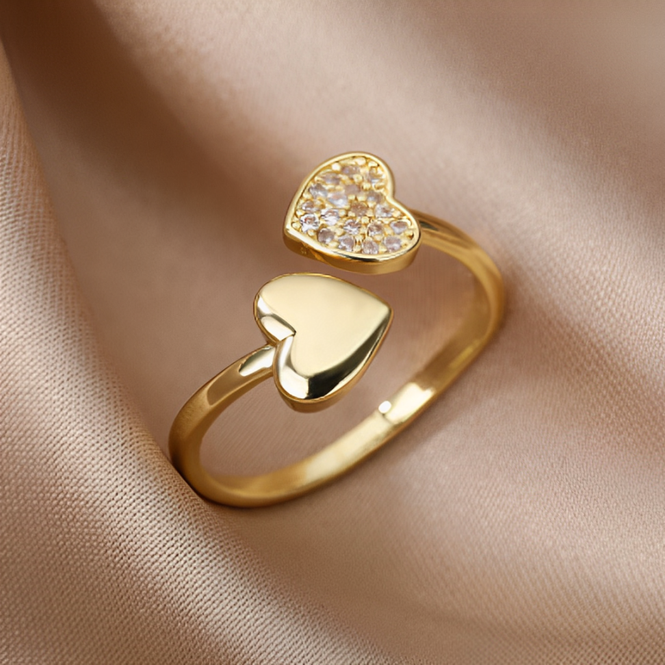 Anillo de Acero Inoxidable con Corazón de Circón