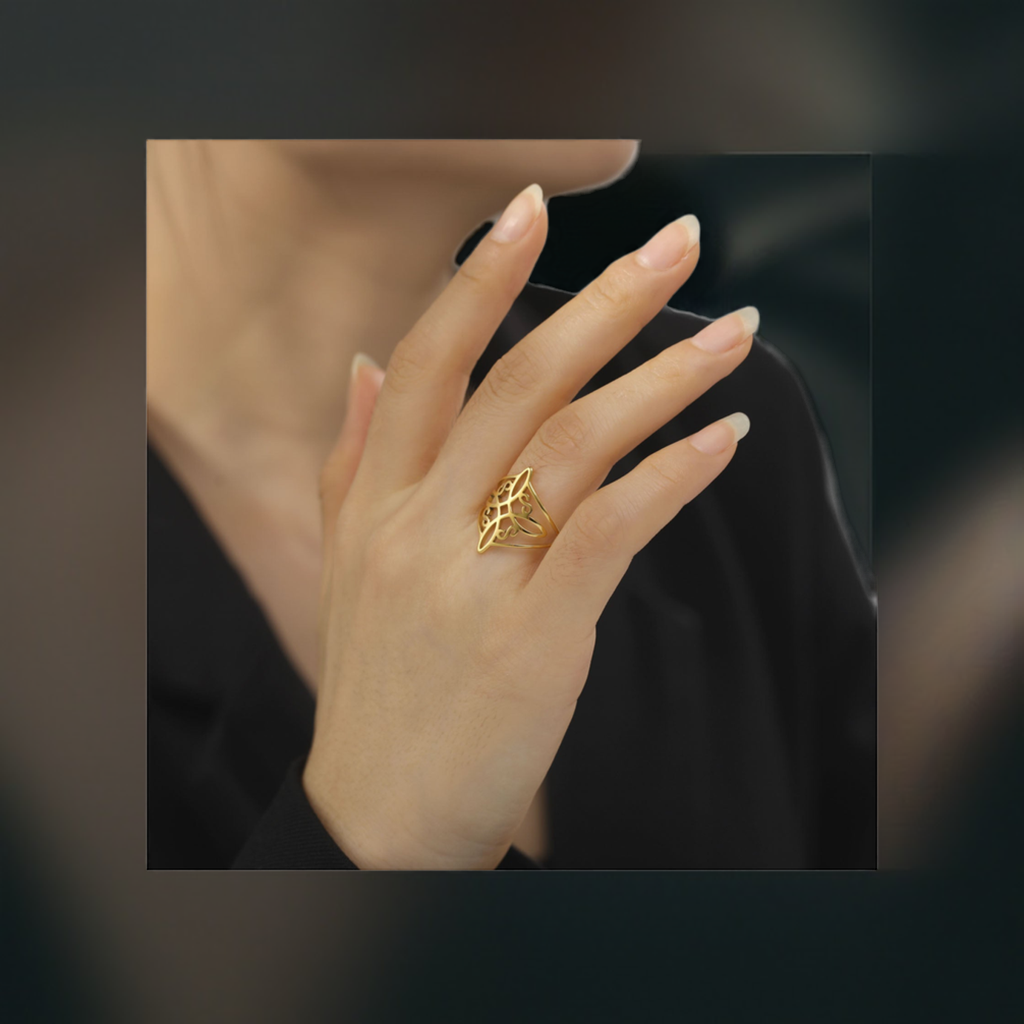 Anillo Nudo de Bruja en Acero Inoxidable