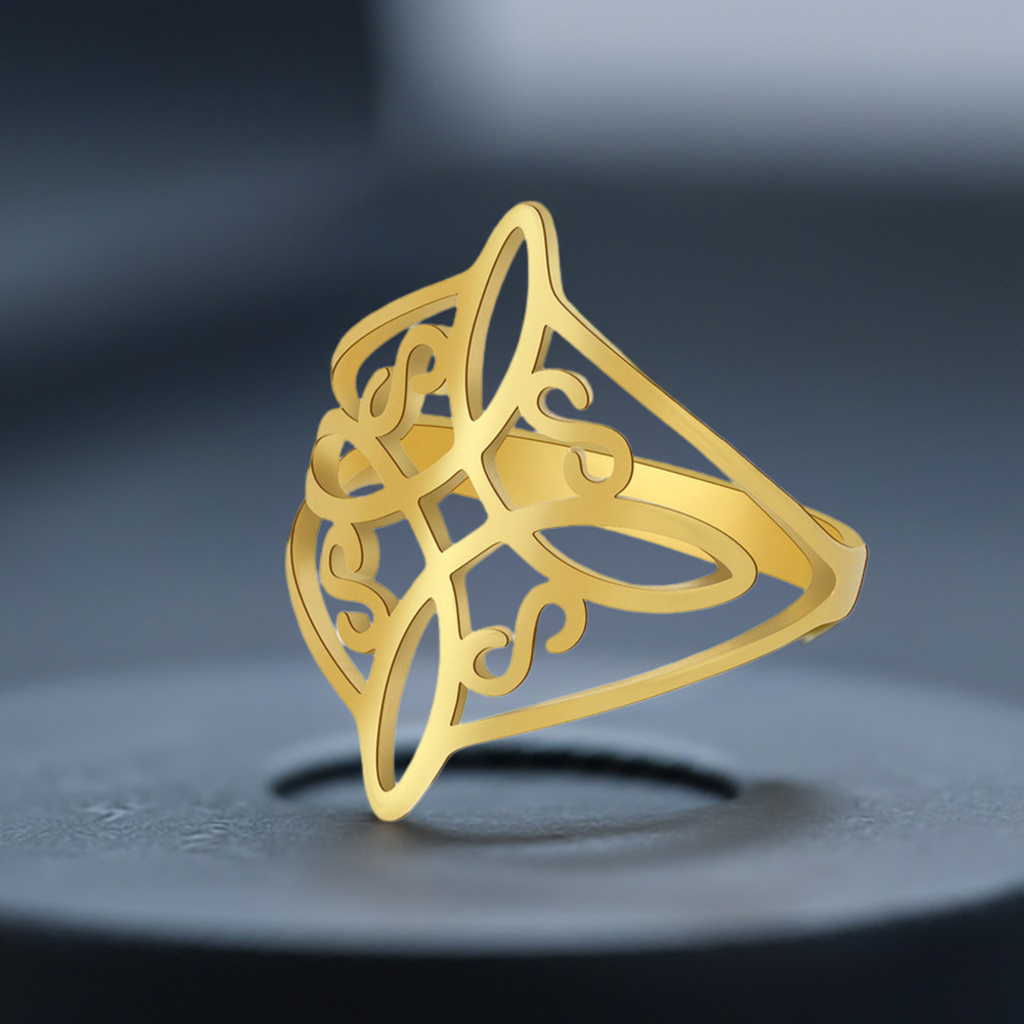 Anillo Nudo de Bruja en Acero Inoxidable