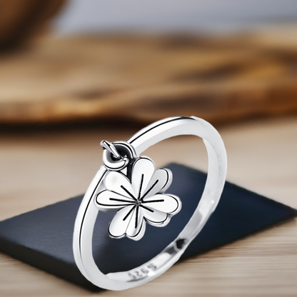 Anillo de Plata 925 en Forma de Flor